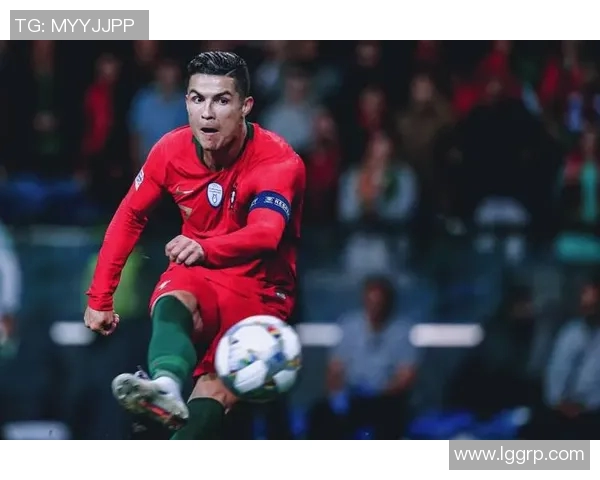 足球场上的星座之王揭秘最强足球明星背后的星座力量