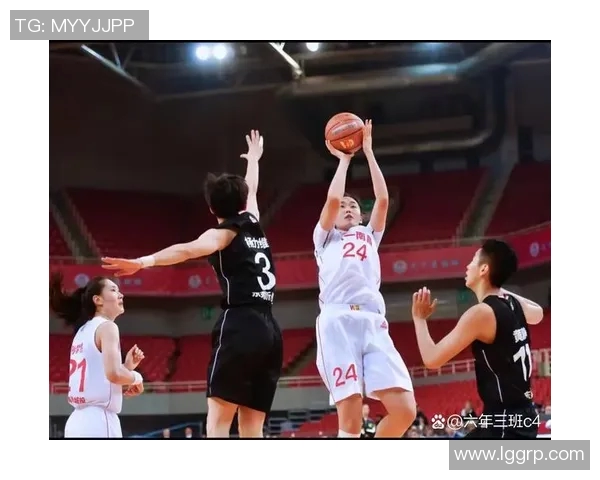 八一女篮迎战山西女篮决战赛场展现巾帼风采与竞技精神